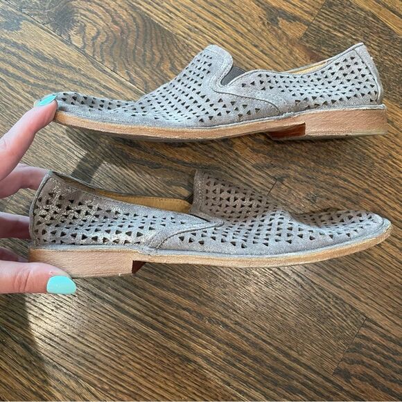 TRASK Ali Perforated Metallic Pewter Gray Leather Slip On Loafers - Picture 10 of 12